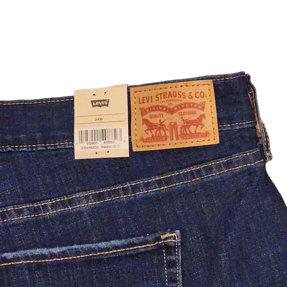 Levi Strauss Mid Length Shorts Size 24W *BRAND NEW* - Picture 2 of 4